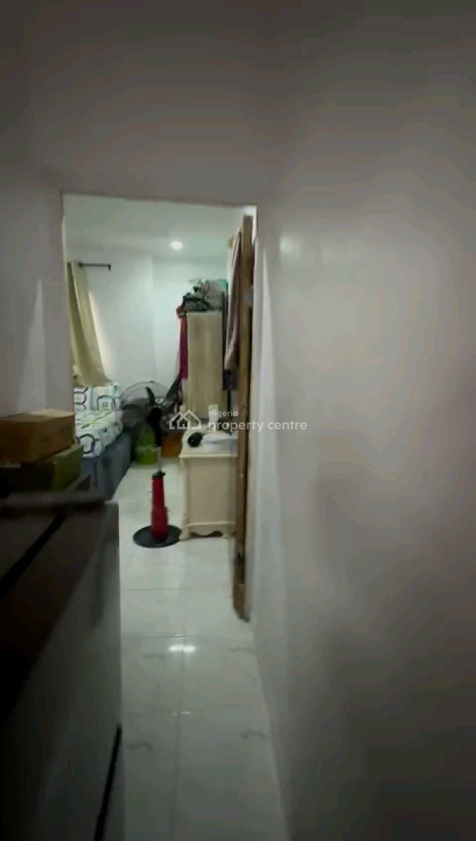 a Standard and Decent Miniflat, Upstairs with 2toilets and Bath, Palmgrove, Shomolu, Lagos, Mini Flat (room and Parlour) for Rent