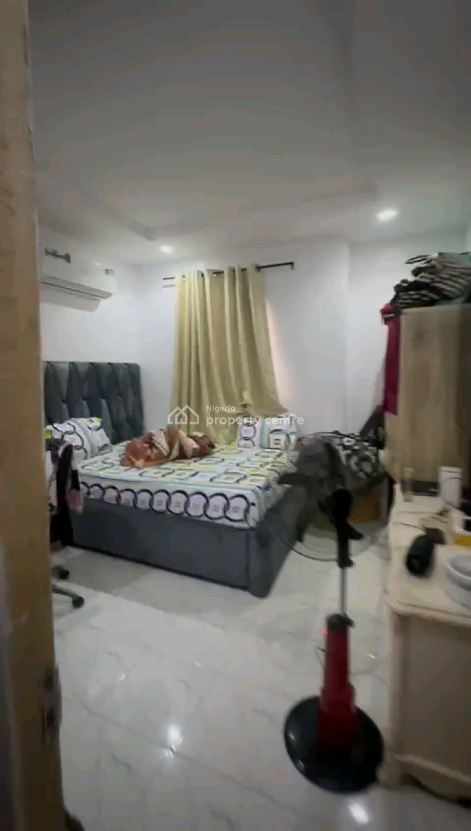 a Standard and Decent Miniflat, Upstairs with 2toilets and Bath, Palmgrove, Shomolu, Lagos, Mini Flat (room and Parlour) for Rent