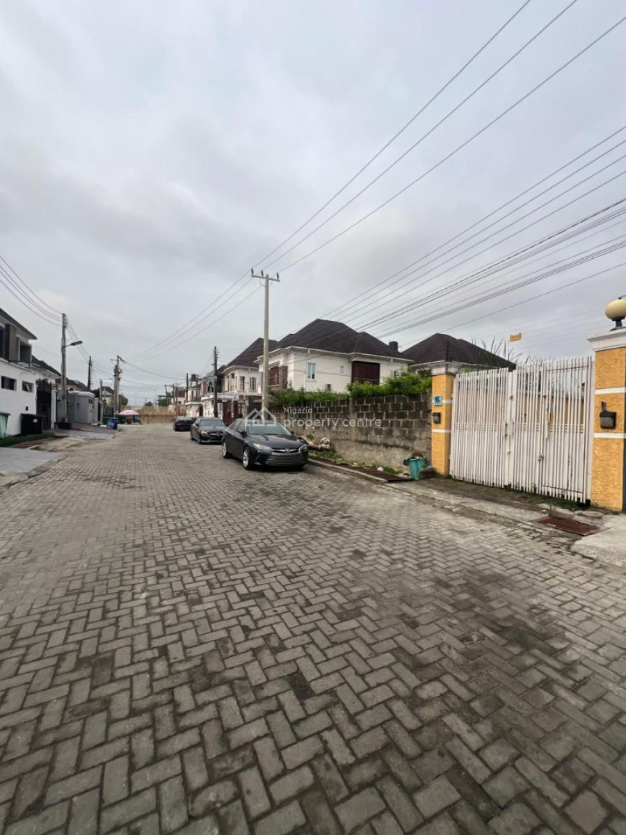 Bareland Measuring 1065 Square Meters, Estate Off Chevron Alternative Route, Lekki, Lagos, Residential Land for Sale