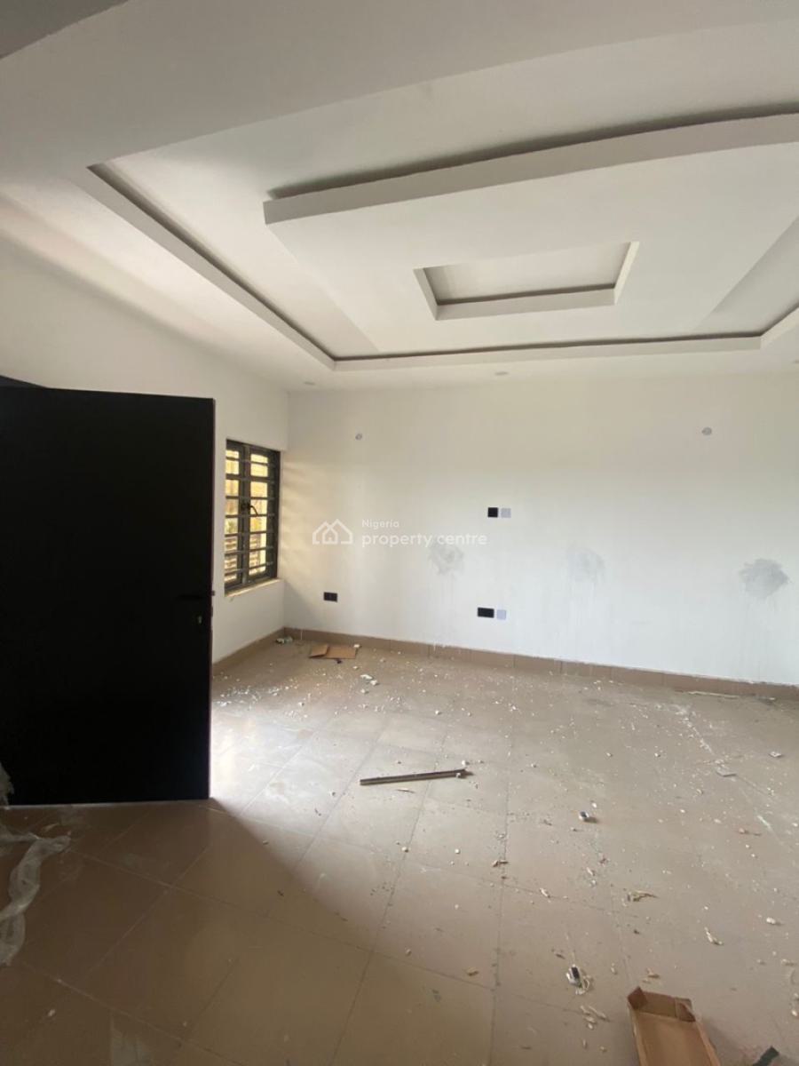 Newt Built Mini Flat in a Serene Environment (upstairs, Meadow View Estate, Ogombo, Ajah, Lagos, Mini Flat (room and Parlour) for Rent