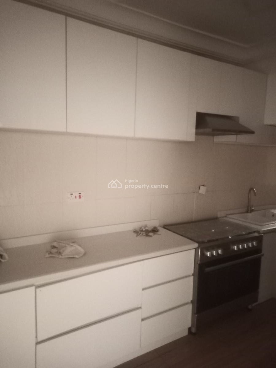 Serviced Three 3 Bedroom Apartment with Bq 24hrs Light, Pool & Gym, Off Kings Way Rd, Ikoyi, Lagos, Flat / Apartment for Rent