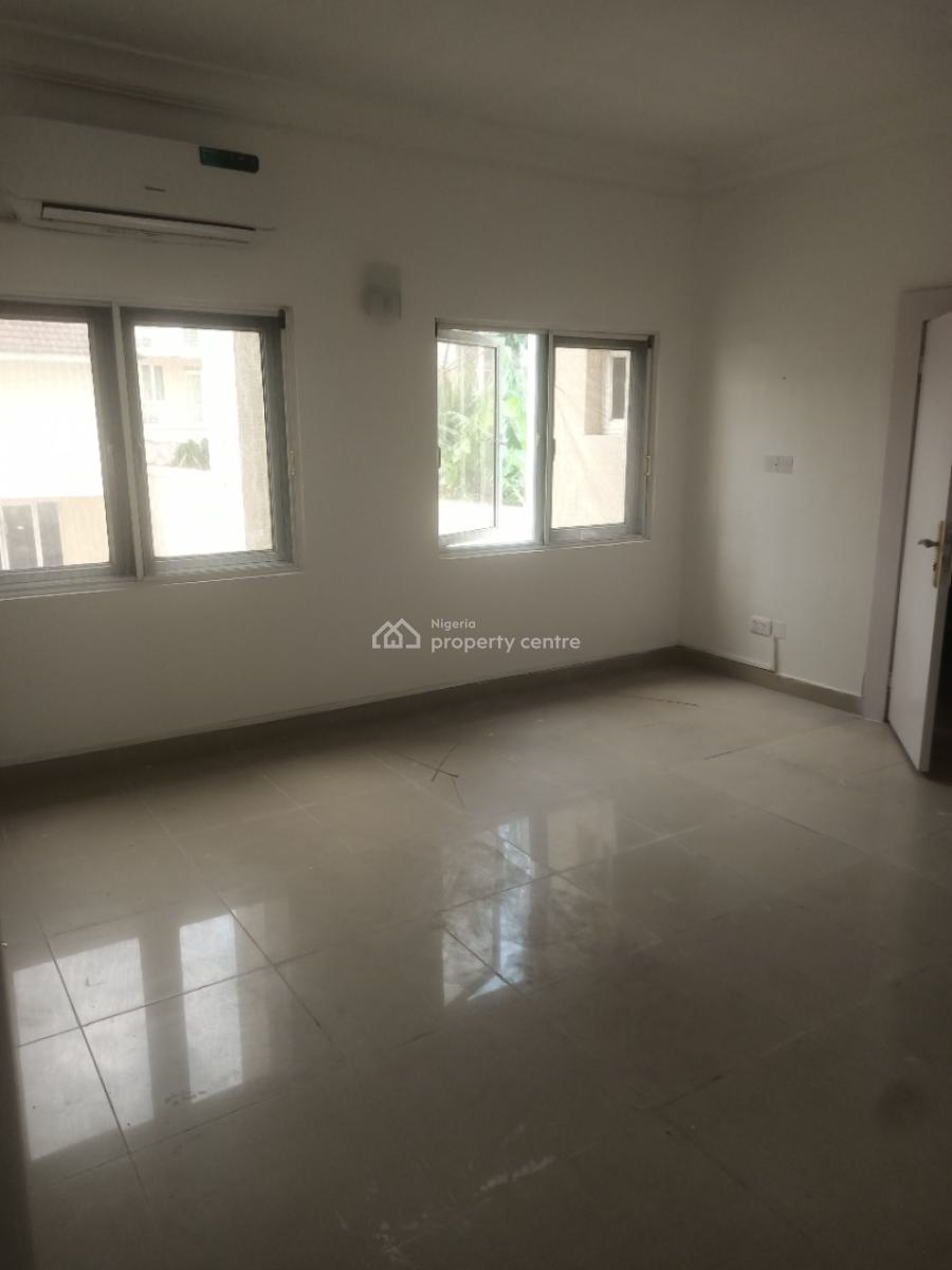 Serviced Three 3 Bedroom Apartment with Bq 24hrs Light, Pool & Gym, Off Kings Way Rd, Ikoyi, Lagos, Flat / Apartment for Rent