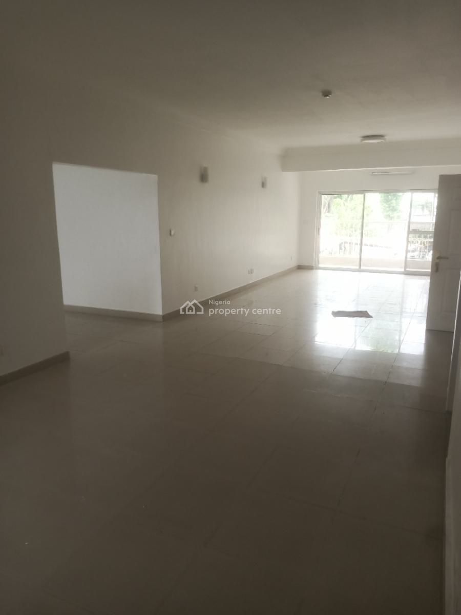 Serviced Three 3 Bedroom Apartment with Bq 24hrs Light, Pool & Gym, Off Kings Way Rd, Ikoyi, Lagos, Flat / Apartment for Rent