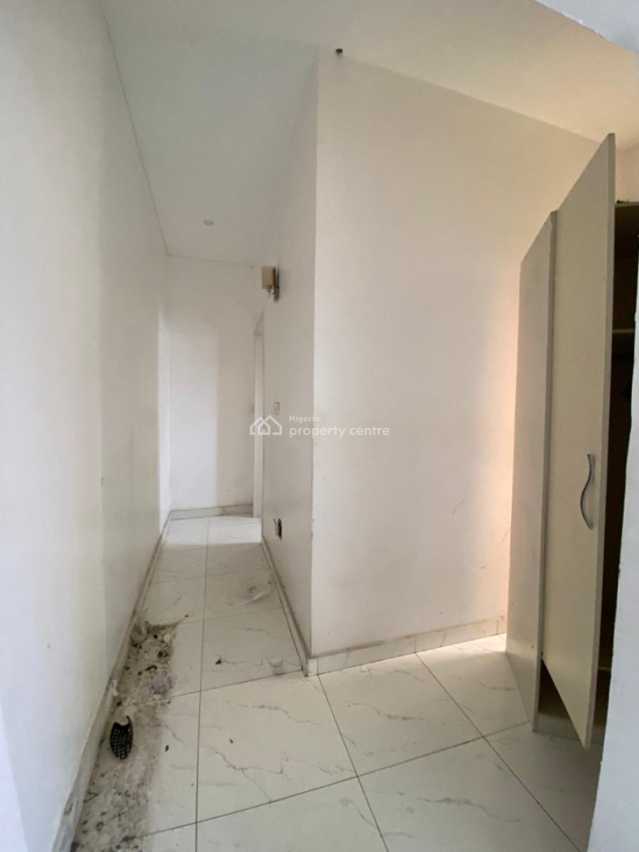 4 Bedroom Semi Detached Duplex with a Room Bq, Lekki County, Lekki, Lagos, Office Space for Rent