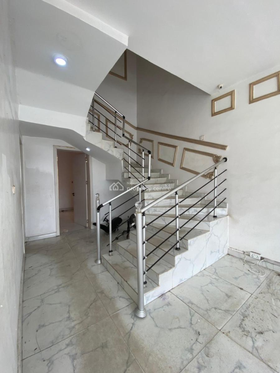 4 Bedroom Semi Detached Duplex with a Room Bq, Lekki County, Lekki, Lagos, Office Space for Rent