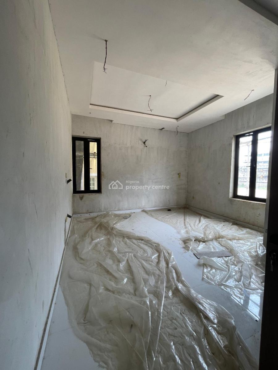 2 Bedroom Apartment at Lekki Phase 1, Lekki Phase 1, Lekki, Lagos, Flat / Apartment for Sale