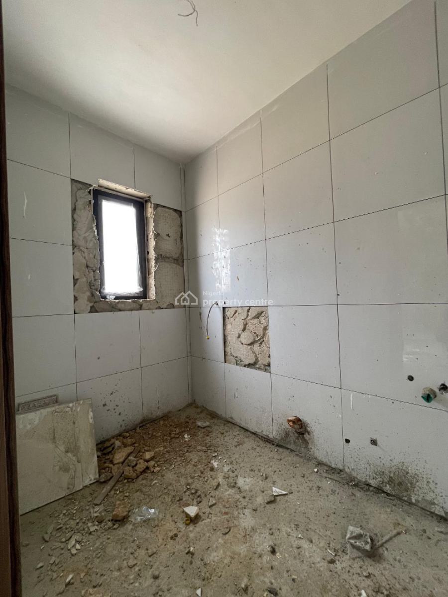 2 Bedroom Apartment at Lekki Phase 1, Lekki Phase 1, Lekki, Lagos, Flat / Apartment for Sale