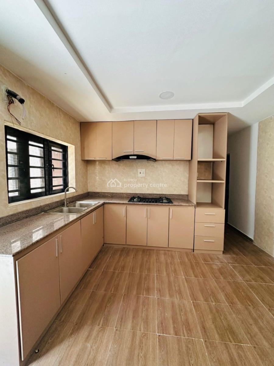 an Alluring 4 Bedroom Terraced Duplex with Bq in a Secure Estate, Ologolo, Lekki, Lagos, Terraced Duplex for Sale