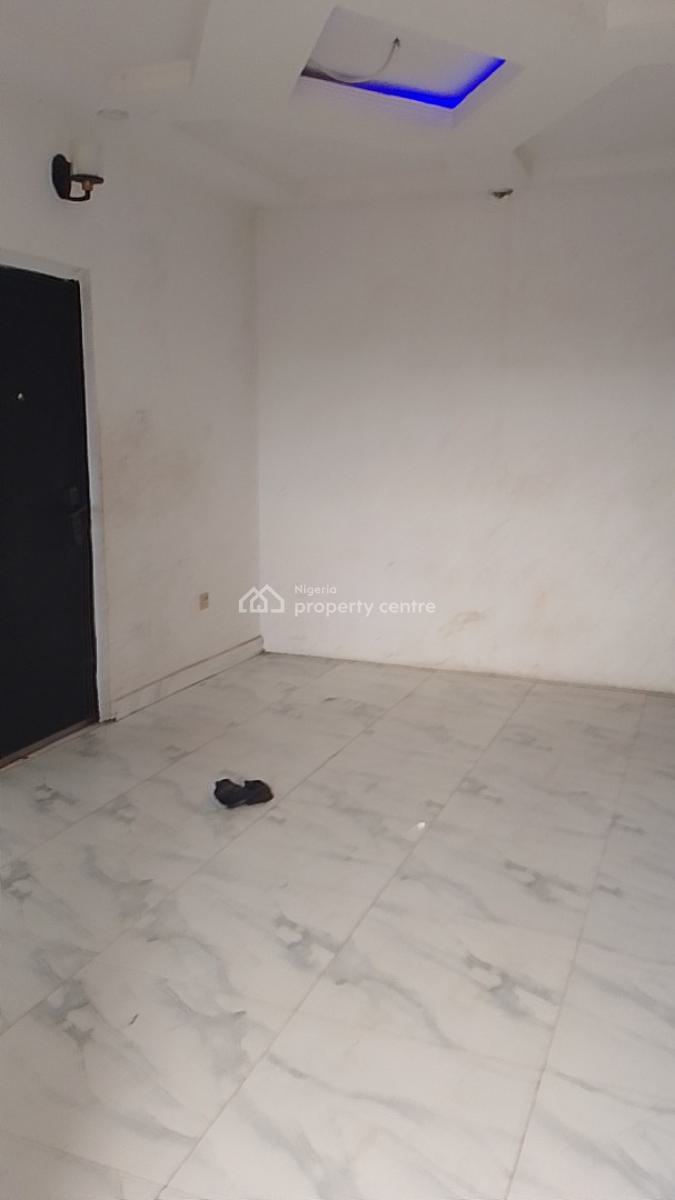 Just Vacated  Miniflat on 3rd Floor, Ogombo, Ajah, Lagos, Mini Flat (room and Parlour) for Rent
