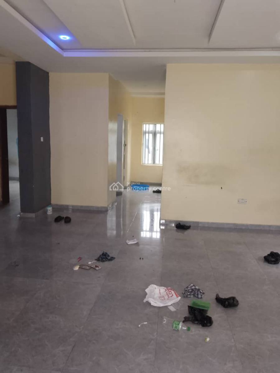 Luxurious 2 Bedroom Flat, Ologufe Road, Awoyaya, Ibeju Lekki, Lagos, Flat / Apartment for Rent