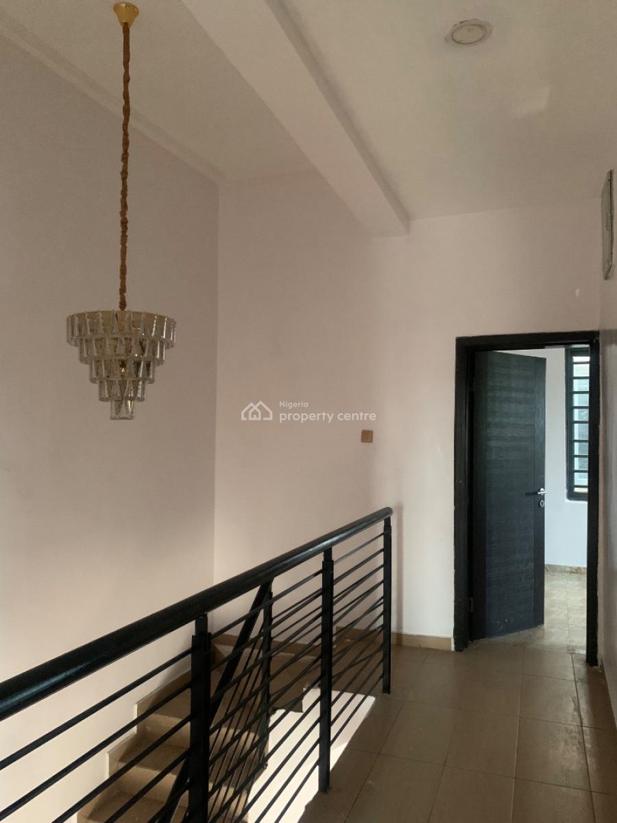 Self Serviced 4 Bedroom Semi-detached Duplex with Gate House, Osapa, Lekki, Lagos, Semi-detached Duplex for Rent
