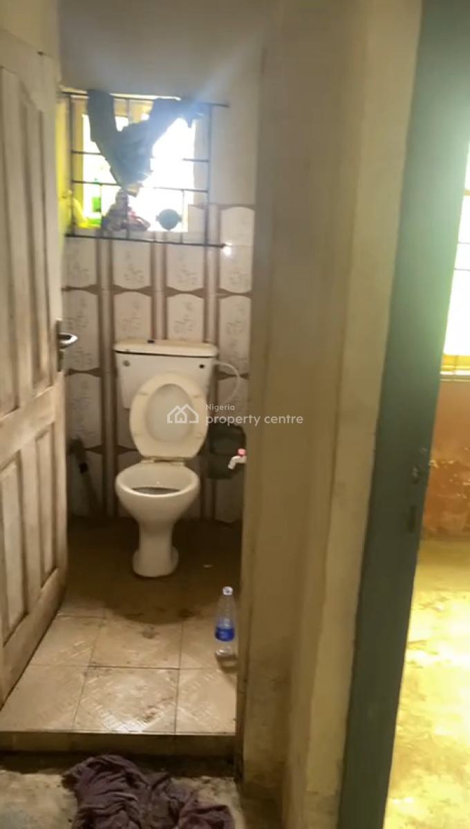Very Marssive 3bedroom Flat with Ample Parking Space, Ikorodu, Ijede, Lagos, Flat / Apartment for Rent