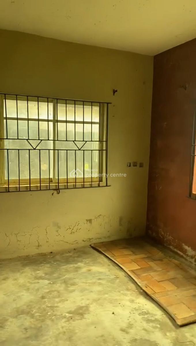 Very Marssive 3bedroom Flat with Ample Parking Space, Ikorodu, Ijede, Lagos, Flat / Apartment for Rent