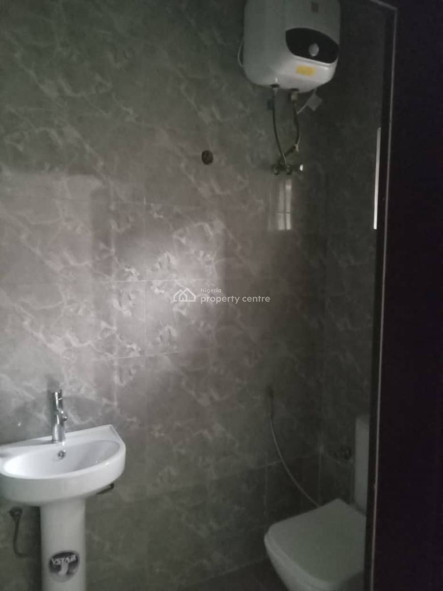 Super Lovely Self Serviced 3 Bedroom Apartment, Lekki Paradise Estate, Chevron Drive, Lekki, Lagos, Flat / Apartment for Rent