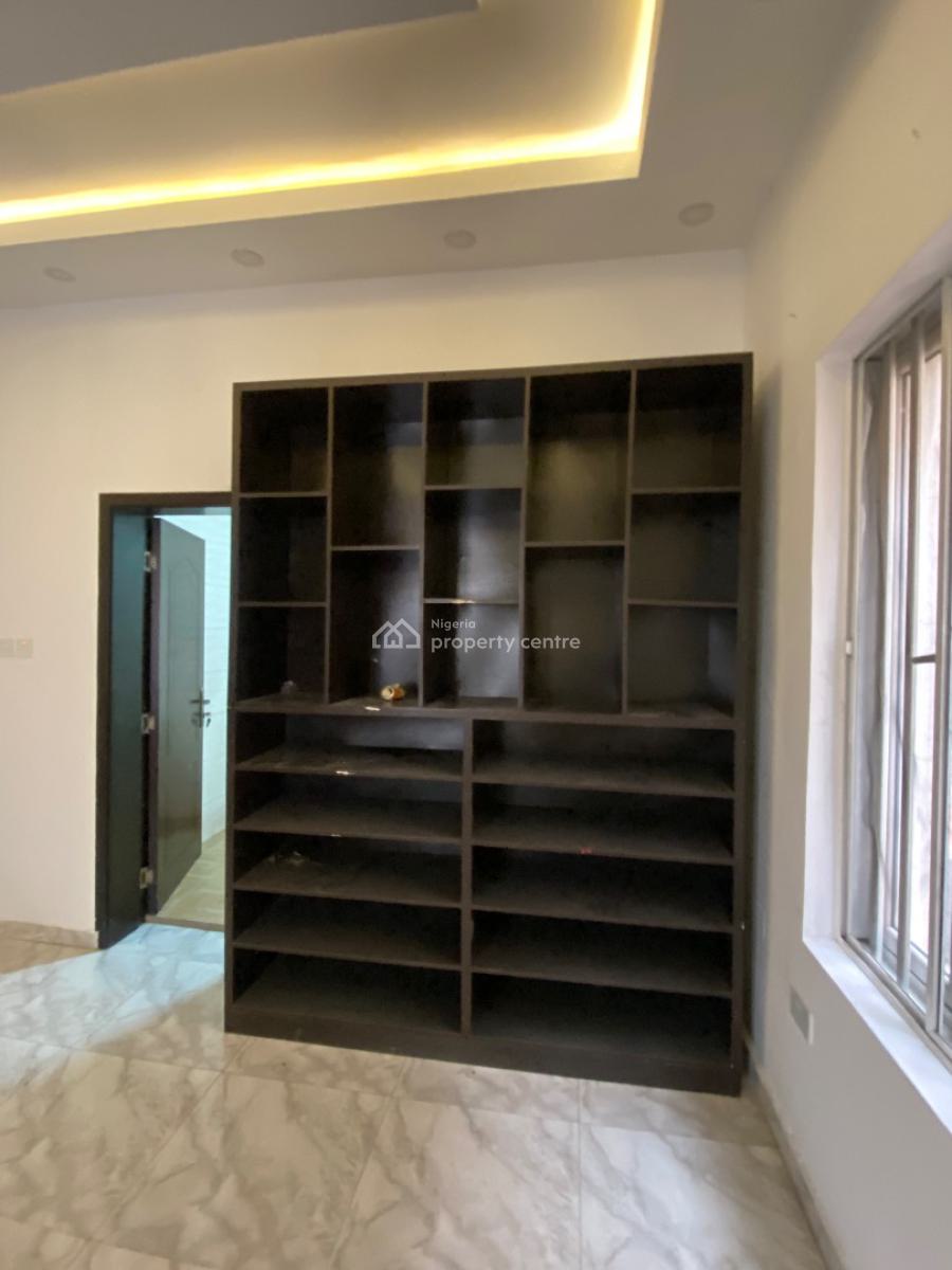 Luxury  Spacious Single Room to Share a Kitchen, Ikate Lekki Lagos, Ikate, Lekki, Lagos, Flat / Apartment for Rent