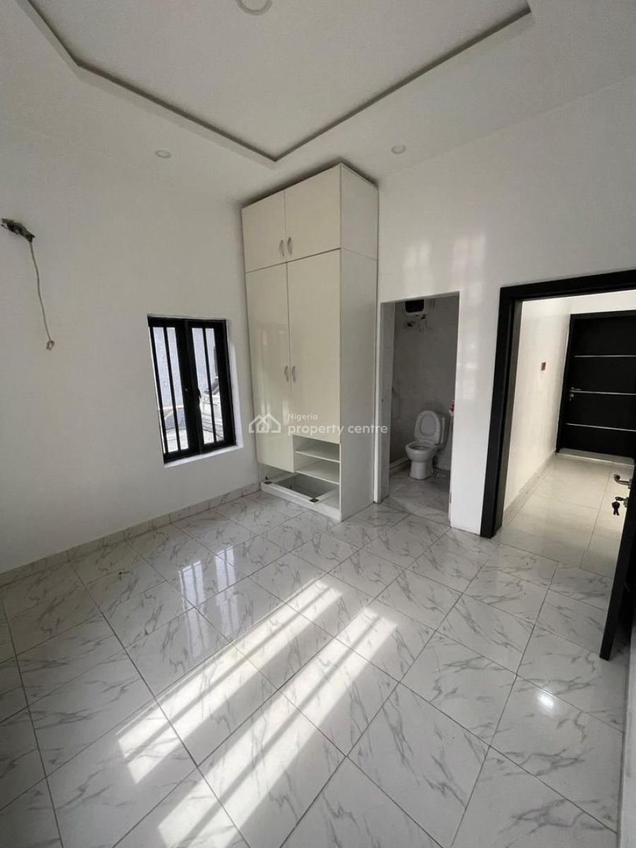 Luxury Service and Spacious 2-bedroom Apartment on The Ground Floor, Ilasan / Salem Ikate Lekki Lagos, Ilasan, Lekki, Lagos, Flat / Apartment for Rent