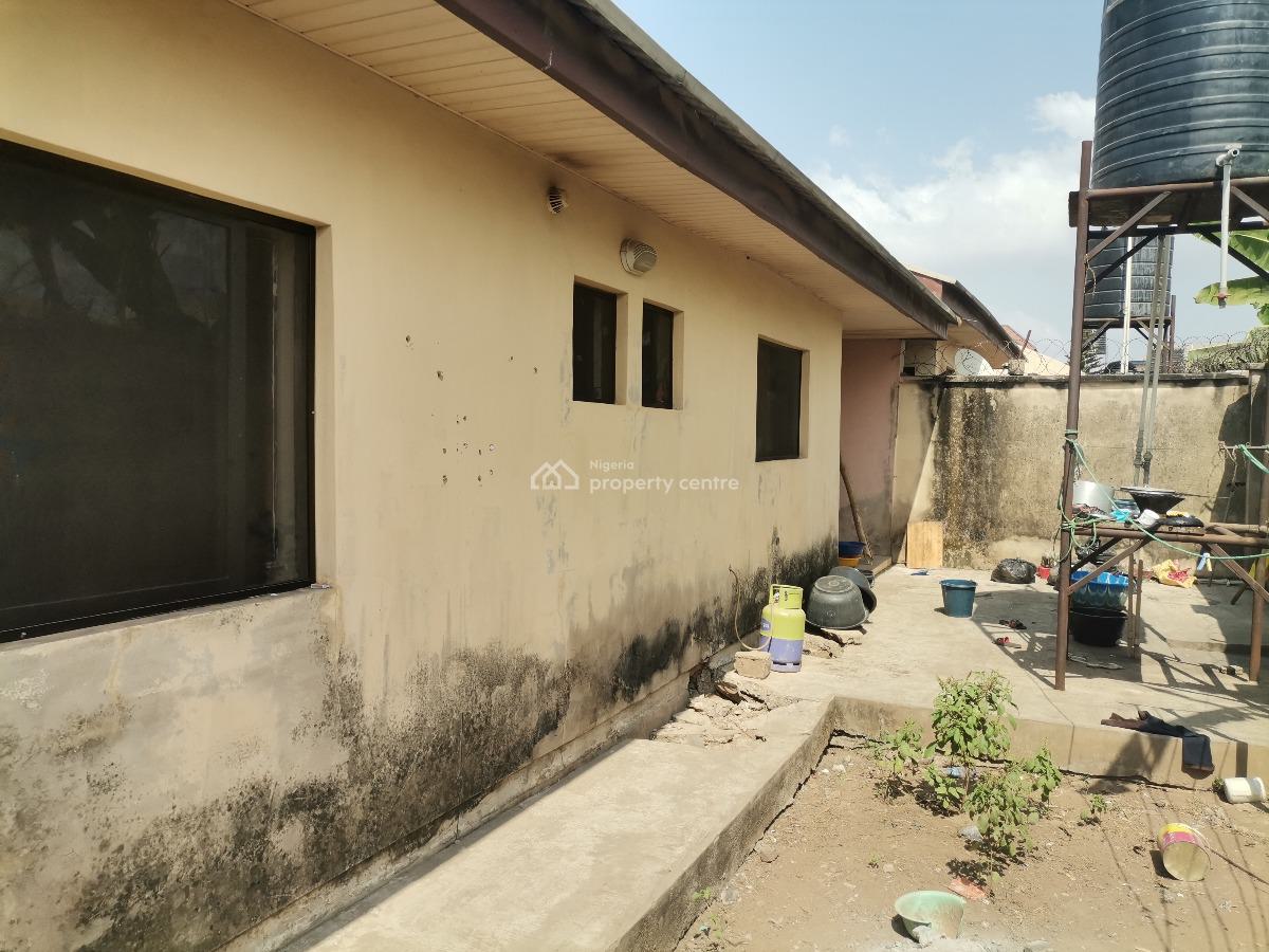 Solid, Tasteful and Spacious Twin Bungalow of 3-bedroom Apartments, Premier Estate, Akuru, Elebu, Ibadan, Oyo, Semi-detached Bungalow for Sale