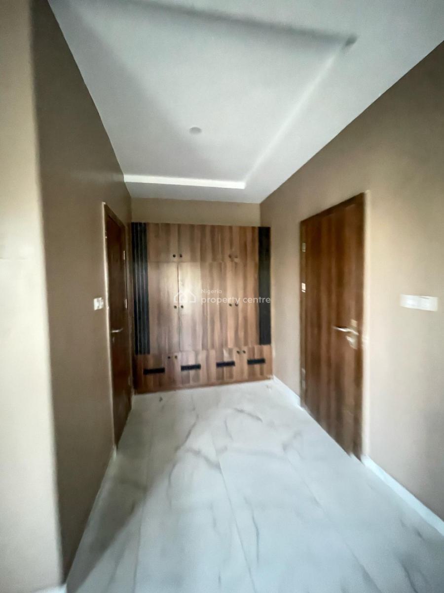 Exquisitely Built 5 Bedroom Detached Duplex in a Secured Estate, Very Secured Estate|spacious Room| Tarred Road, Gra Phase 2, Magodo, Lagos, Detached Duplex for Sale