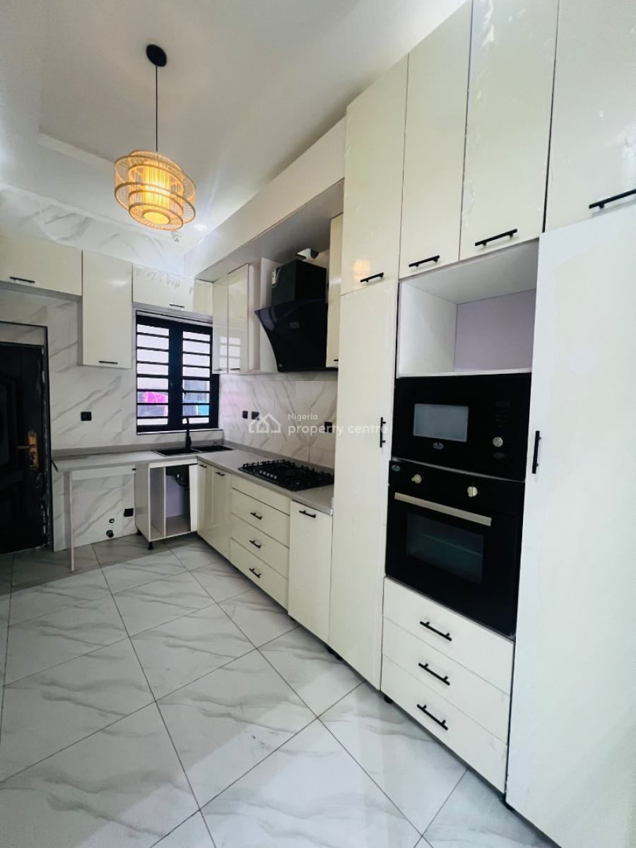 4bedroom Terrace Duplex in a Prime Good Location, Lekki, Lagos, Terraced Duplex for Sale