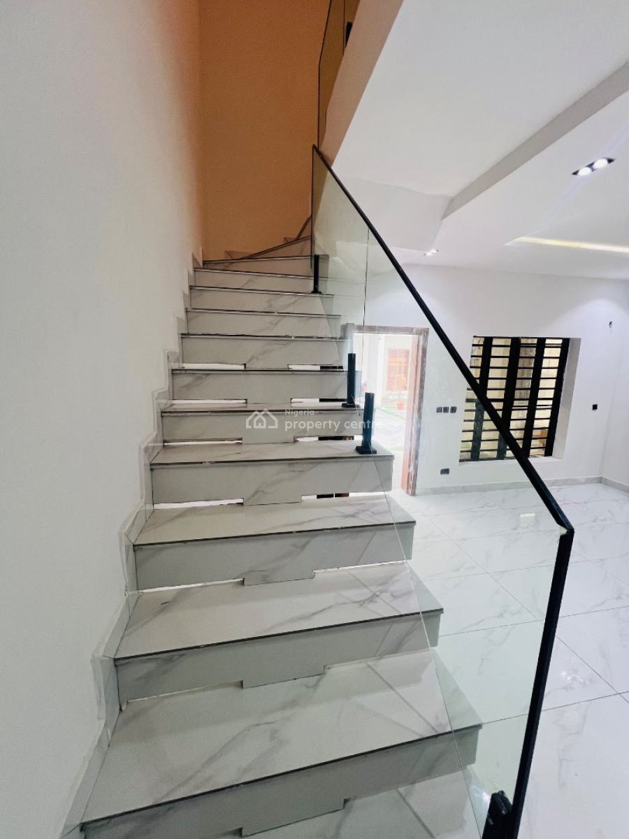 4bedroom Terrace Duplex in a Prime Good Location, Lekki, Lagos, Terraced Duplex for Sale