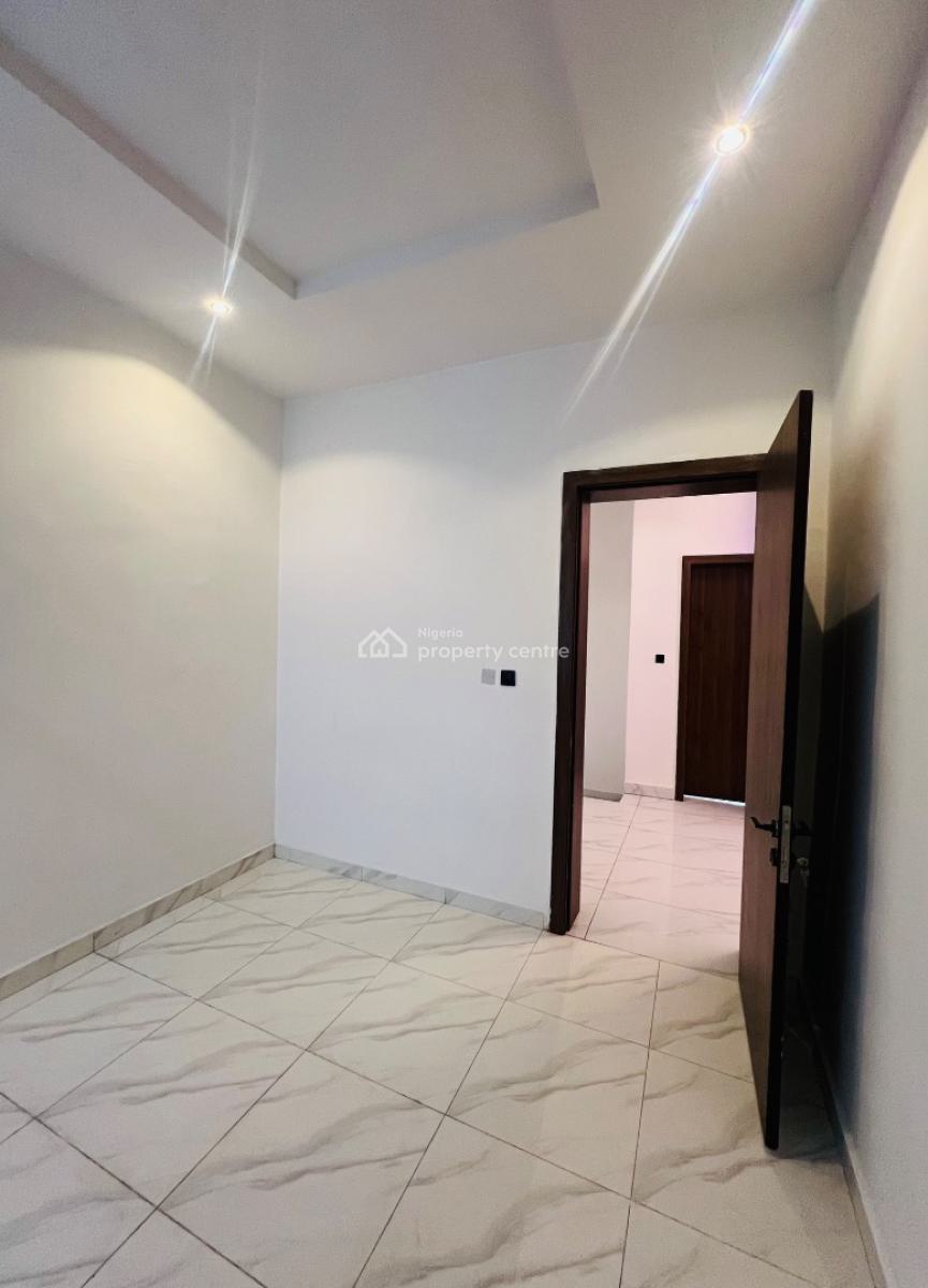 4bedroom Terrace Duplex in a Prime Good Location, Lekki, Lagos, Terraced Duplex for Sale