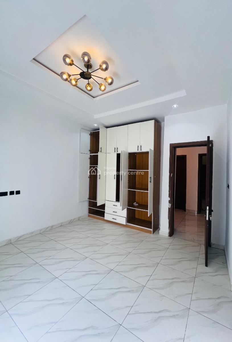 4bedroom Terrace Duplex in a Prime Good Location, Lekki, Lagos, Terraced Duplex for Sale