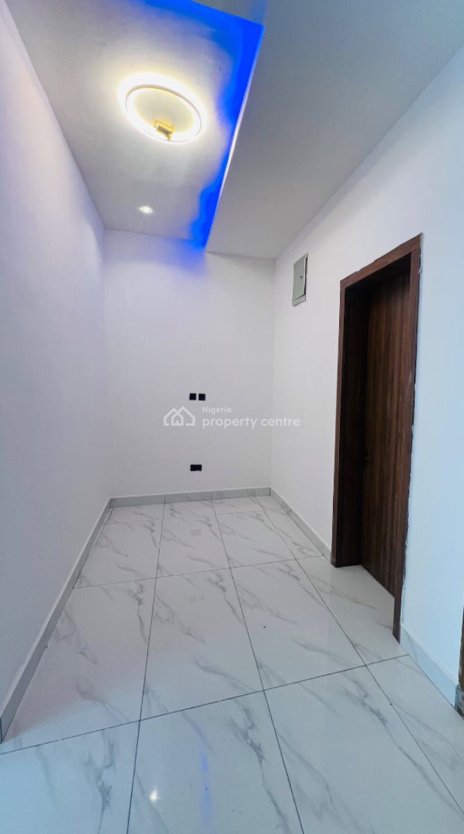 4bedroom Terrace Duplex in a Prime Good Location, Lekki, Lagos, Terraced Duplex for Sale