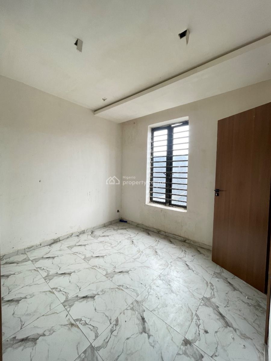 Luxurious Fully Serviced 1/2 Bedroom Apartment, Orchid Road, Lekki, Lagos, Block of Flats for Sale