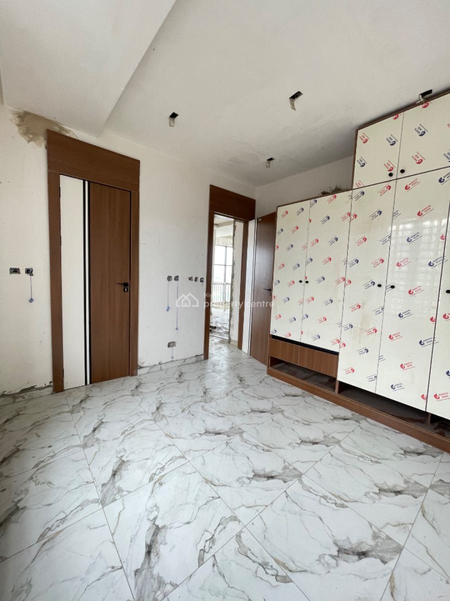 Luxurious Fully Serviced 1/2 Bedroom Apartment, Orchid Road, Lekki, Lagos, Block of Flats for Sale