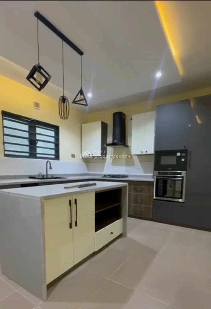 4 Bedroom Semi Detached Duplex, Anthony, Maryland, Lagos, House for Sale