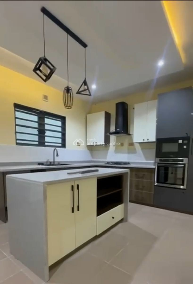 4 Bedroom Semi Detached Duplex, Anthony, Maryland, Lagos, House for Sale