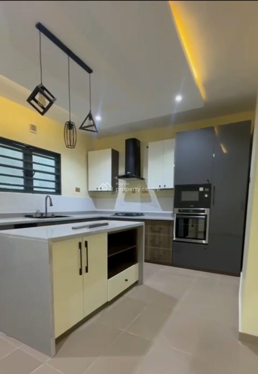 4 Bedroom Semi Detached Duplex, Anthony, Maryland, Lagos, House for Sale