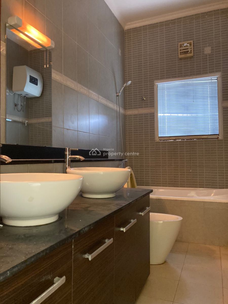 Well Maintained 3-bedroom Apartment, Ikoyi, Lagos, Block of Flats for Sale