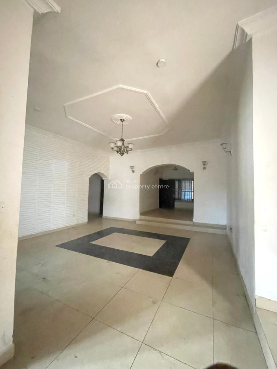 Spacious 3 Bedroom Flat in Serene Neighborhood, After Coza Church, Guzape District, Abuja, Flat / Apartment for Rent