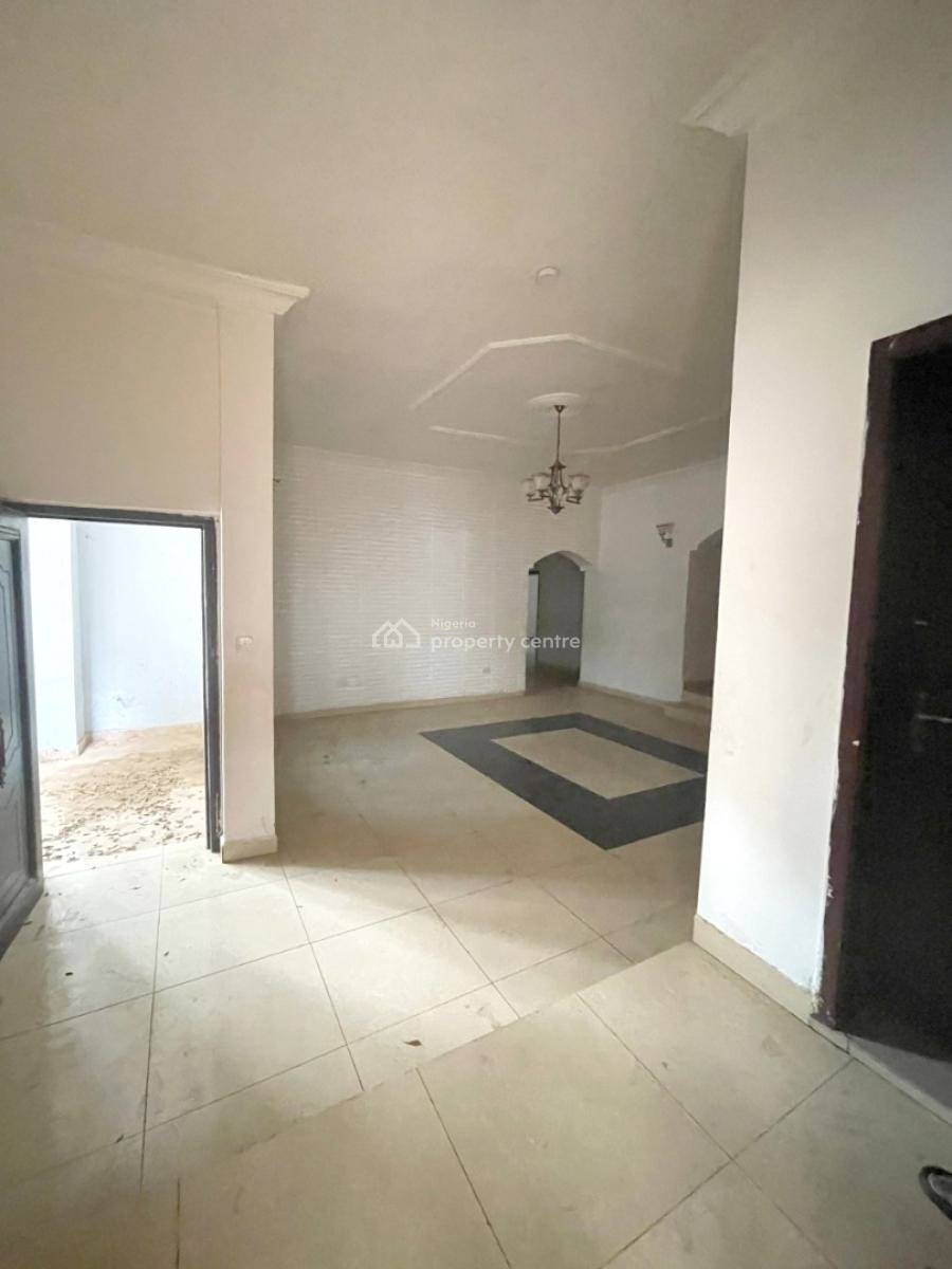 Spacious 3 Bedroom Flat in Serene Neighborhood, After Coza Church, Guzape District, Abuja, Flat / Apartment for Rent