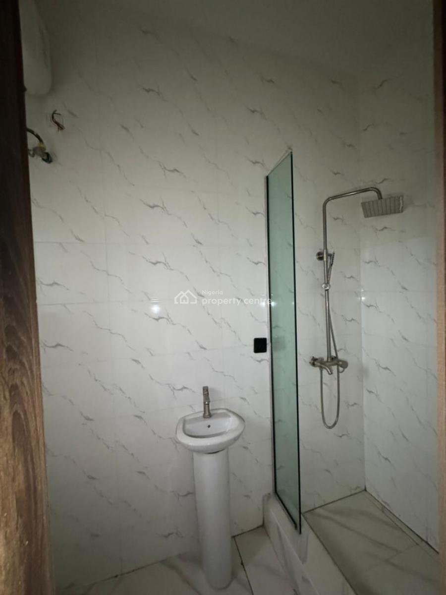 Semi Master Bedroom (single Room Duplex Shared Apt ), Orchid Road Lekki, Royal Pine Estate, Lekki, Lagos, Self Contain (single Rooms) for Rent