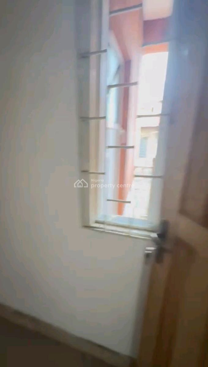 a Standard and Decent Miniflat, Upstairs with 2toilets and Bath, Shomolu, Lagos, Mini Flat (room and Parlour) for Rent