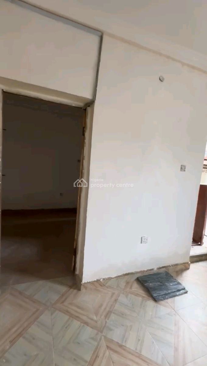 a Standard and Decent Miniflat, Upstairs with 2toilets and Bath, Shomolu, Lagos, Mini Flat (room and Parlour) for Rent
