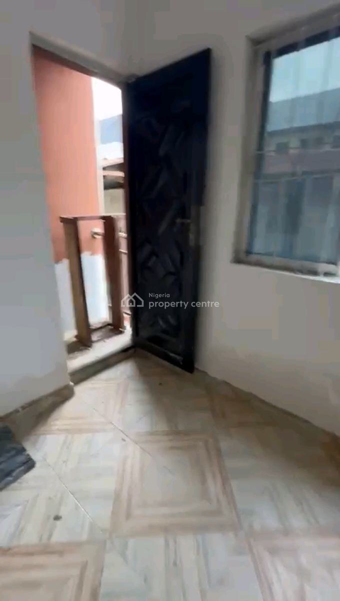 a Standard and Decent Miniflat, Upstairs with 2toilets and Bath, Shomolu, Lagos, Mini Flat (room and Parlour) for Rent