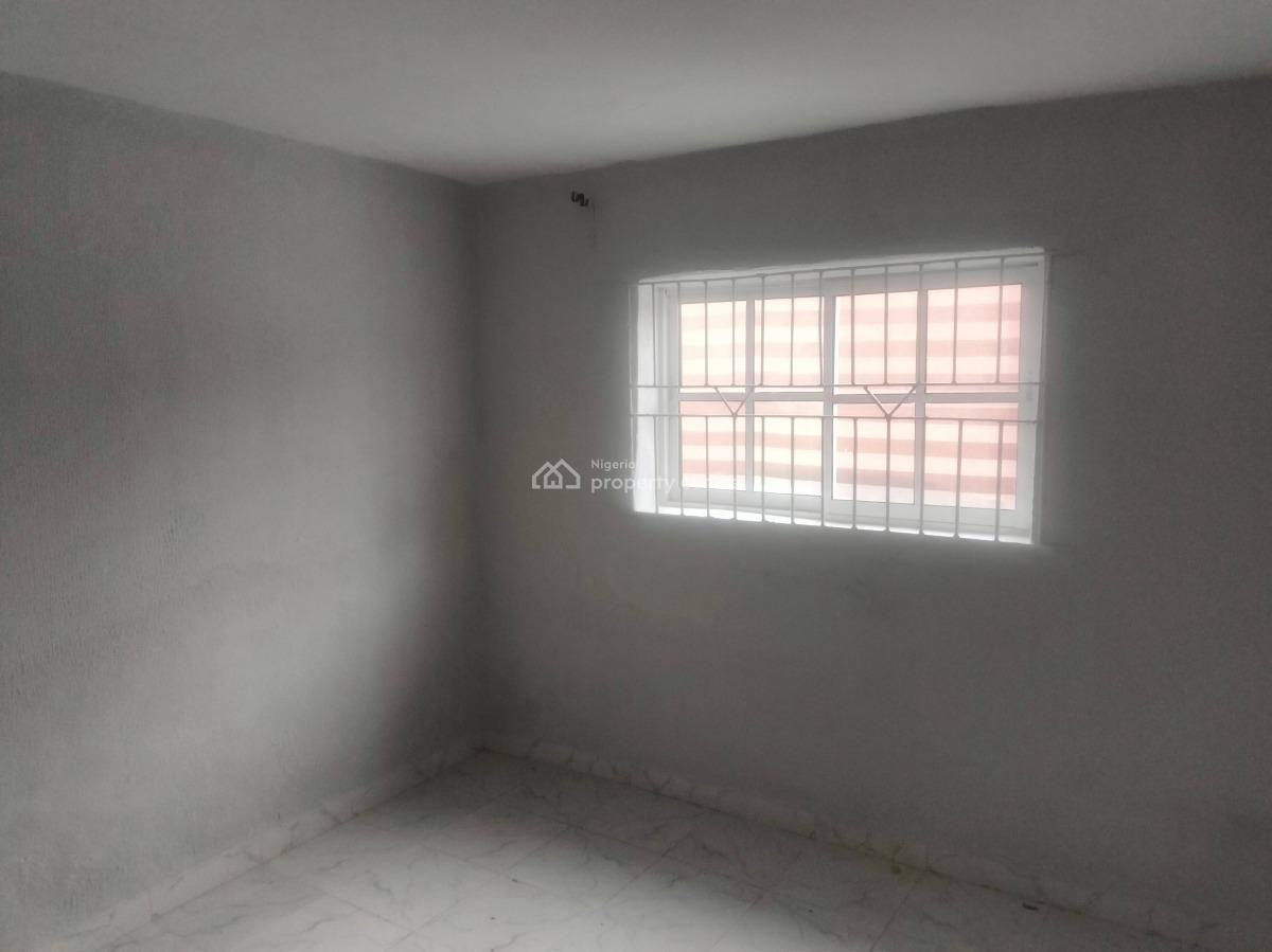 Decent and Very Spacious 3 Bedroom Flat in a Good Location (pay &move in, Ketu Accessible to Everywhere, Ketu, Lagos, Flat / Apartment for Rent