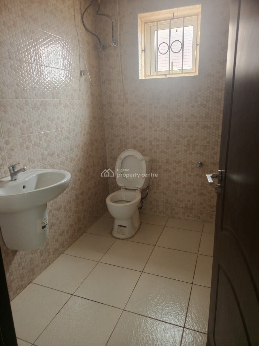 Specious 3 Bedrooms Flats, Aso Radio, Katampe, Abuja, Flat / Apartment for Rent