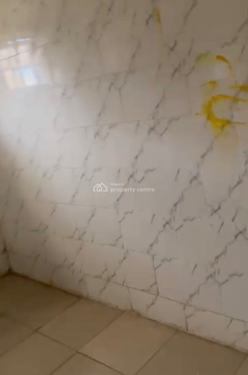 Distress,bbrand Newbedroom Flat, ,inside Estate, Tarred Rd, By Efab Verizon Tarred Rd, Gwarinpa, Abuja, Block of Flats for Sale