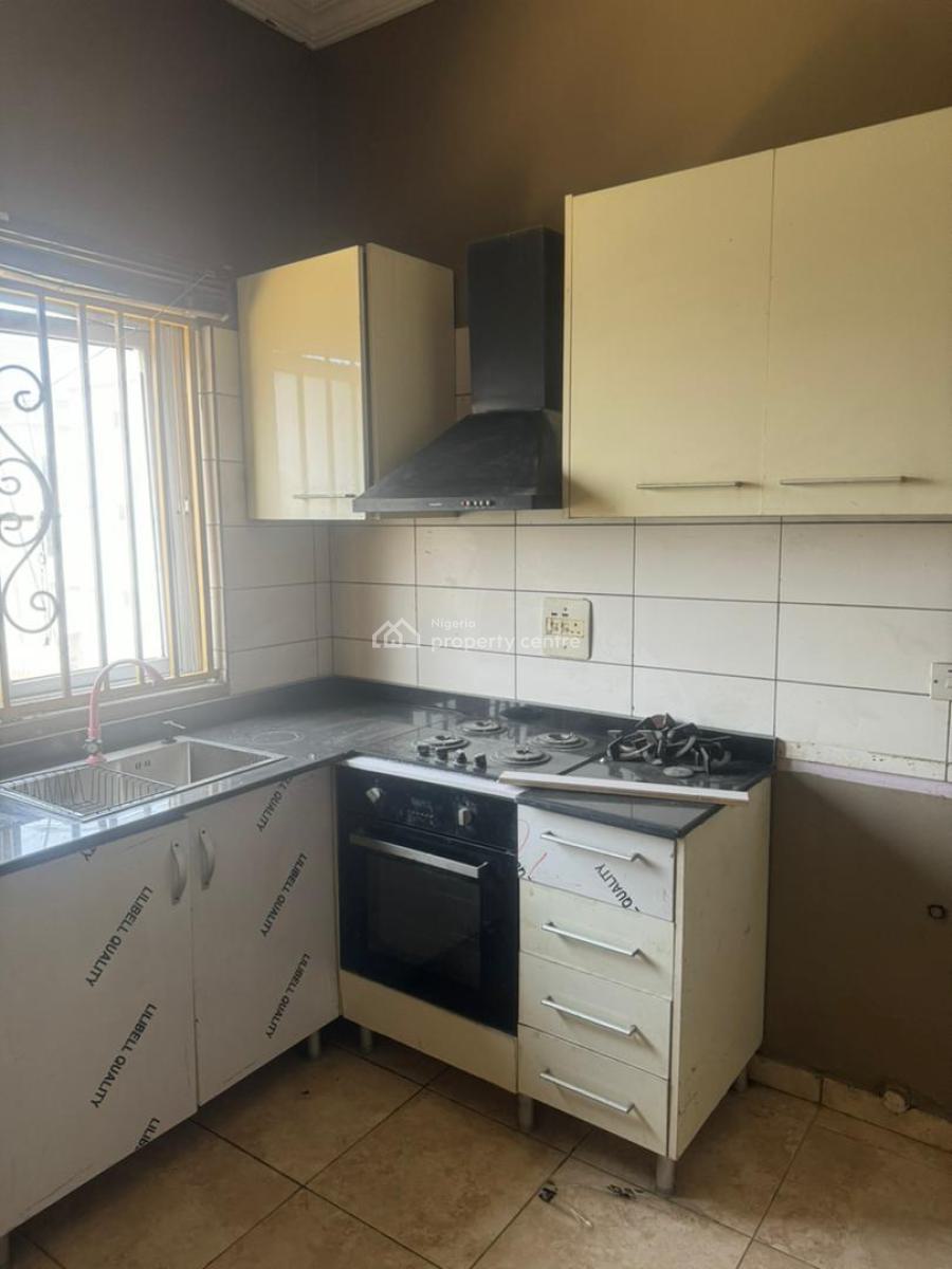 2 Bedroom Apartment on 3rd Floor, Off Kunsela Road, Ikate Elegushi, Lekki, Lagos, Flat / Apartment for Sale