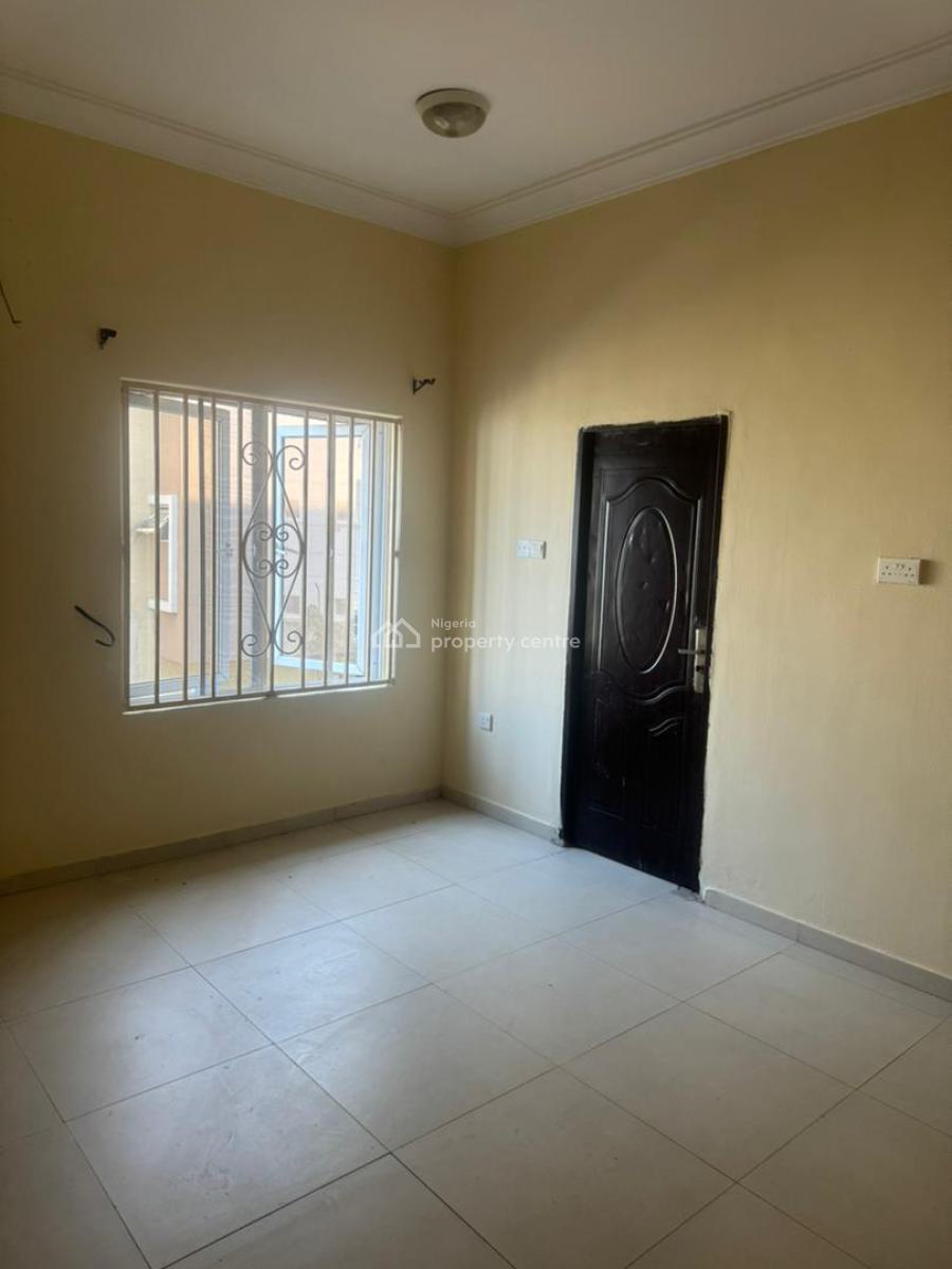 2 Bedroom Apartment on 3rd Floor, Off Kunsela Road, Ikate Elegushi, Lekki, Lagos, Flat / Apartment for Sale