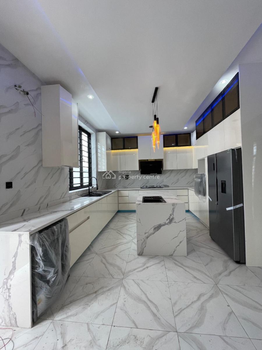 Stunning 5 Bedroom Fully Detached Duplex with Pool in a Secure Estate, Chevron, Lekki, Lagos, Detached Duplex for Sale