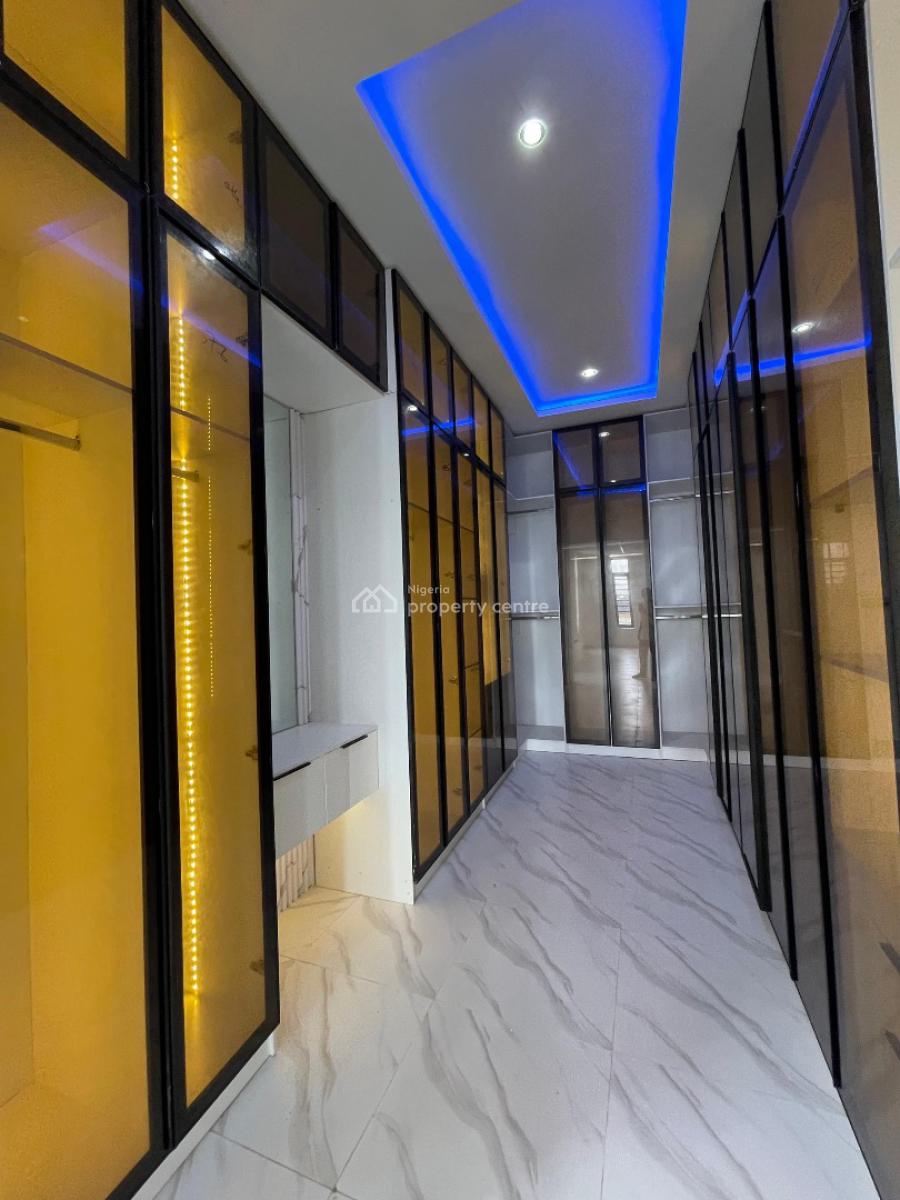 Stunning 5 Bedroom Fully Detached Duplex with Pool in a Secure Estate, Chevron, Lekki, Lagos, Detached Duplex for Sale