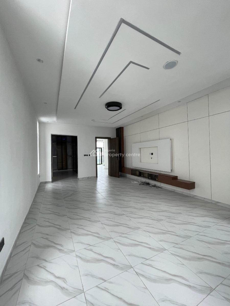 Stunning 5 Bedroom Fully Detached Duplex with Pool in a Secure Estate, Chevron, Lekki, Lagos, Detached Duplex for Sale