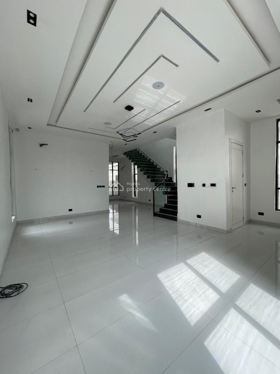 Lovely 5 Bedroom Fully Detached Duplex with Pool in a Secure Estate, Chevron, Lekki, Lagos, Detached Duplex for Sale