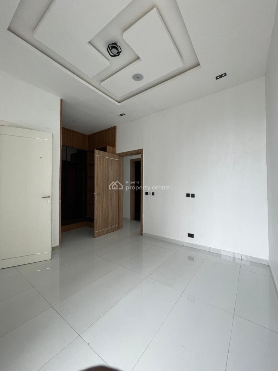 Lovely 5 Bedroom Fully Detached Duplex with Pool in a Secure Estate, Chevron, Lekki, Lagos, Detached Duplex for Sale