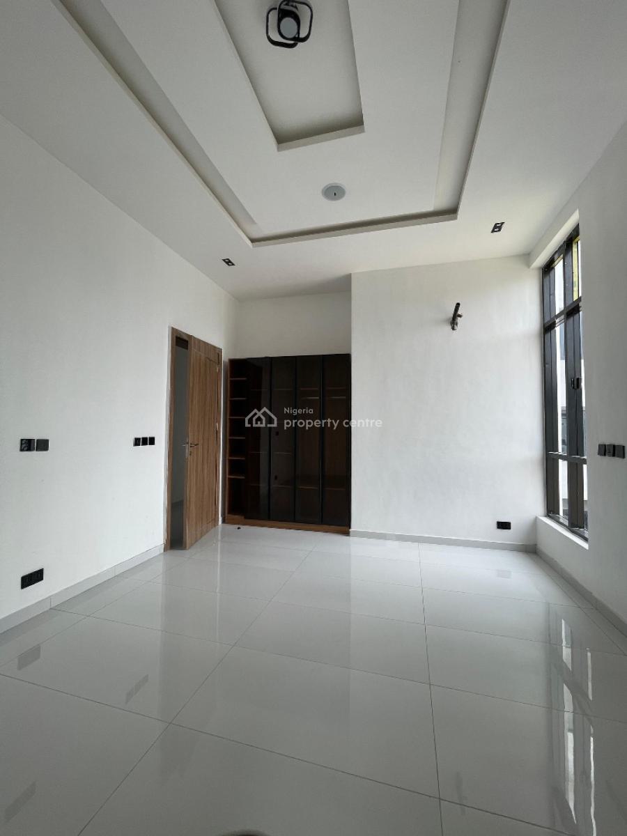 Lovely 5 Bedroom Fully Detached Duplex with Pool in a Secure Estate, Chevron, Lekki, Lagos, Detached Duplex for Sale